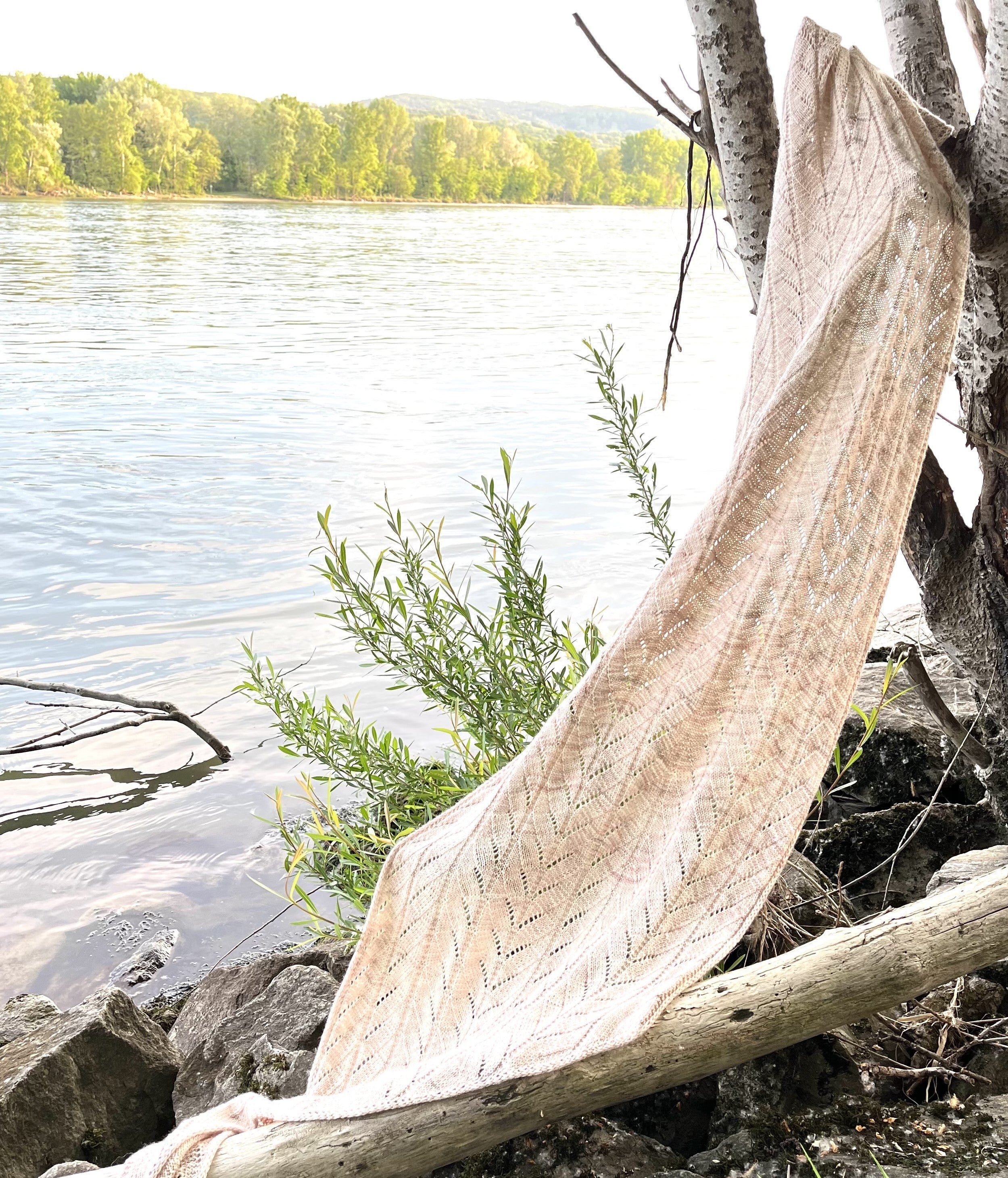 Strickanleitung Donauweibchen Shawl