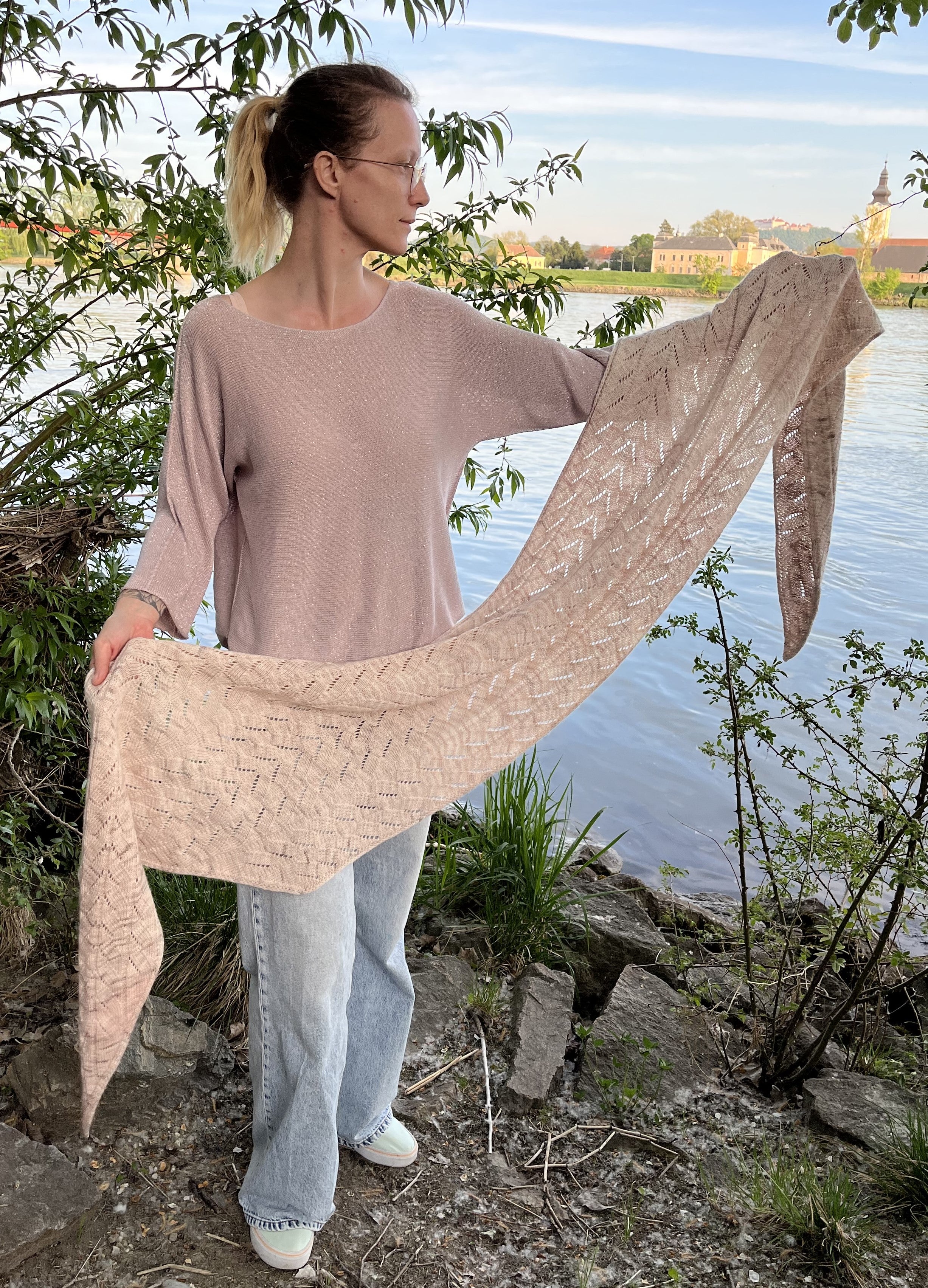 Strickanleitung Donauweibchen Shawl