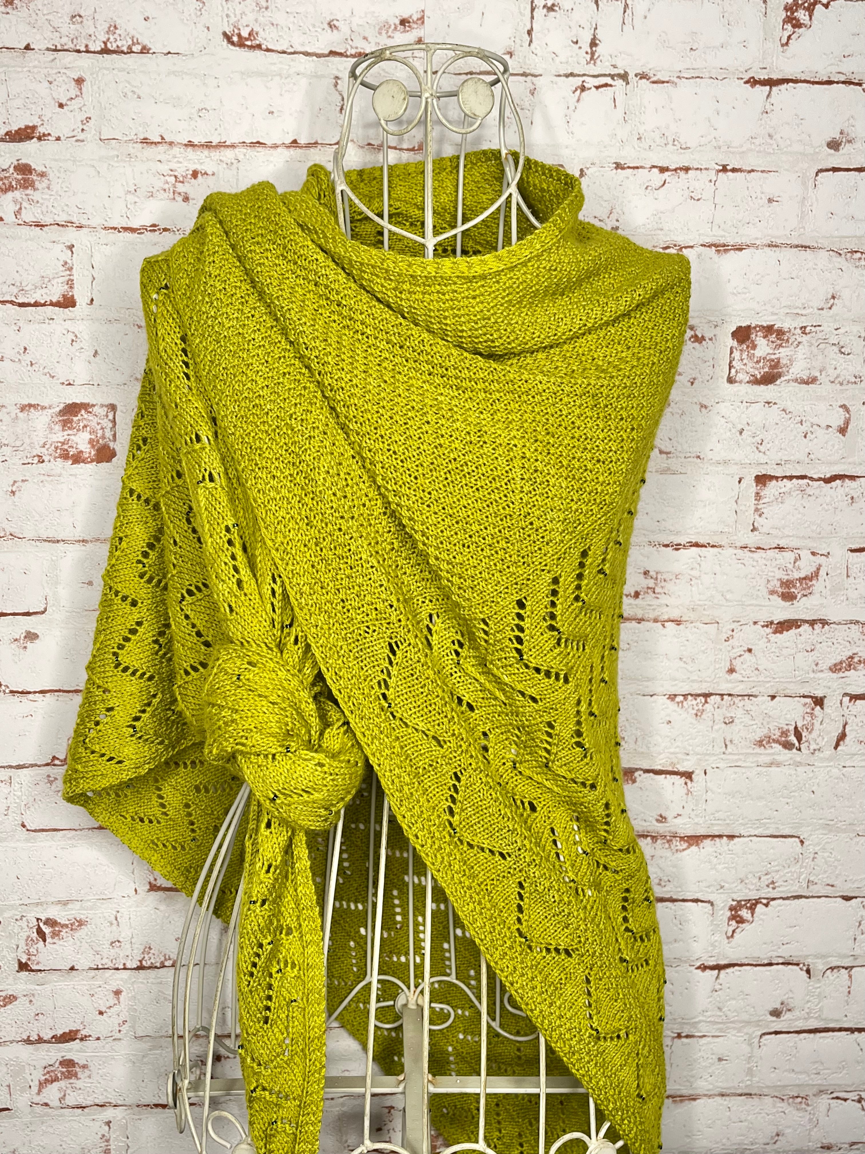 Strickanleitung Fafnir Shawl