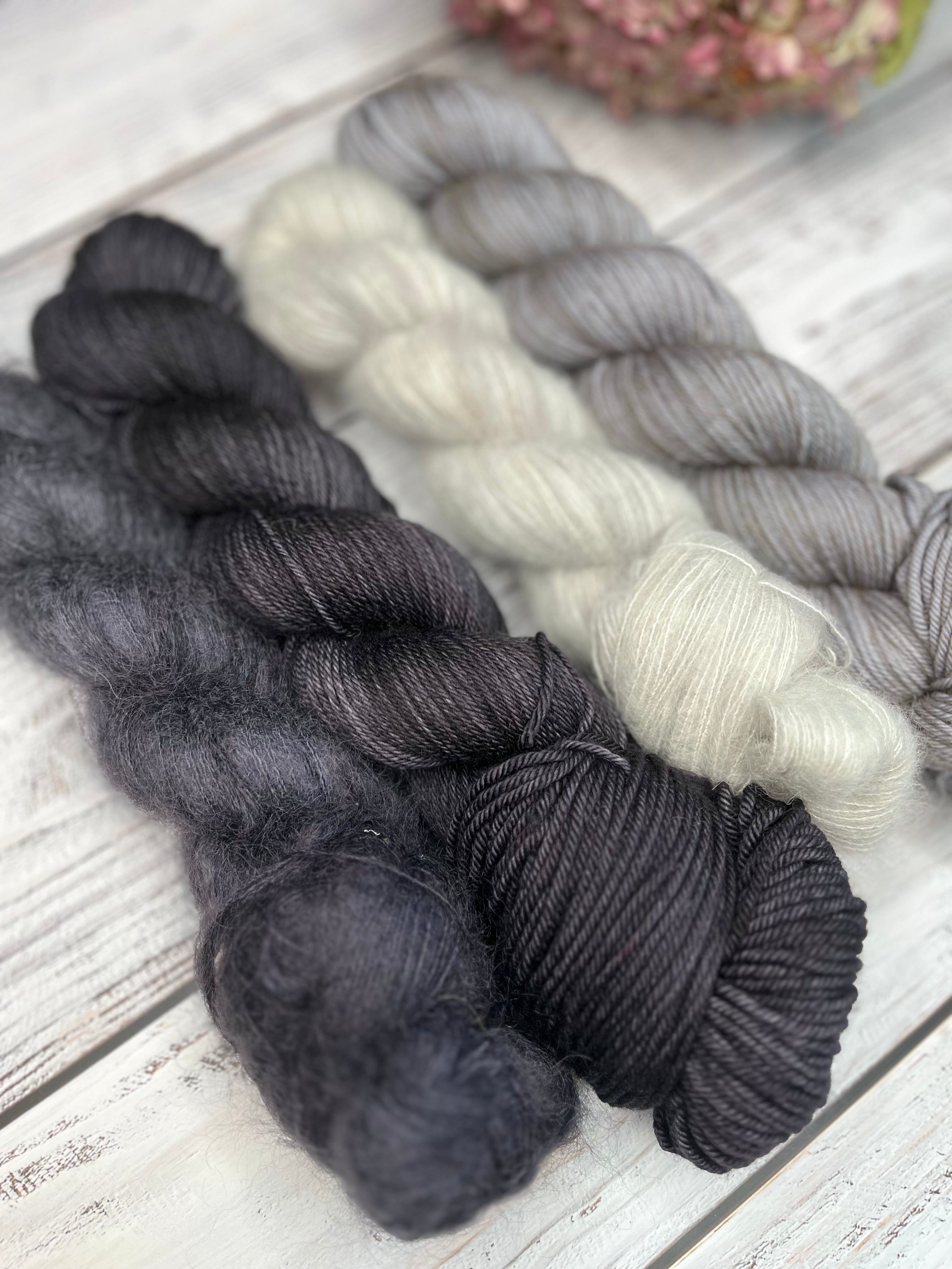 Very Basic Wrap – Wollset Black & Grey